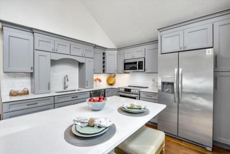 48 Tri-town Circle Mashpee MA 02649