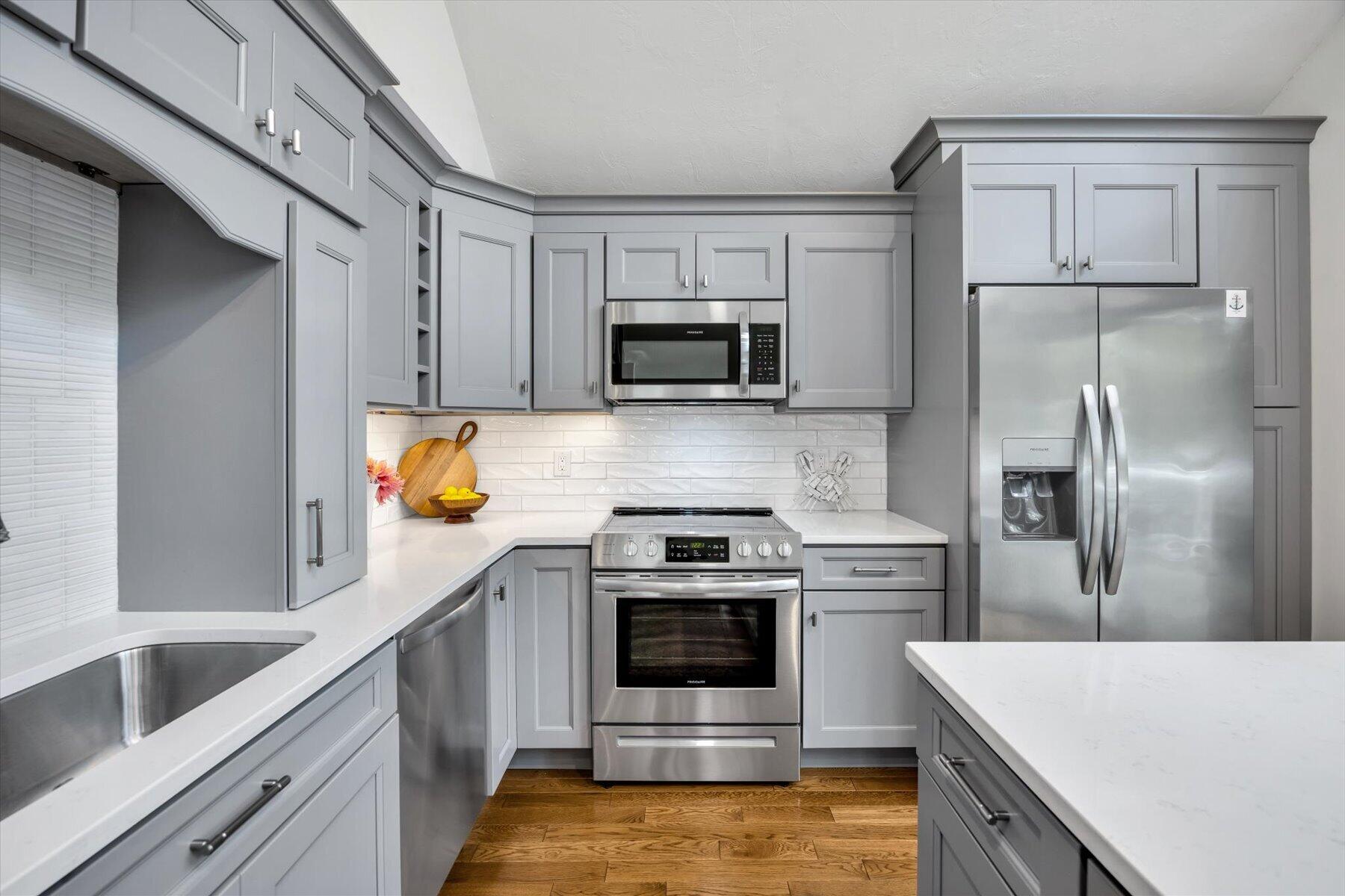 48 Tri-town Circle Mashpee MA 02649