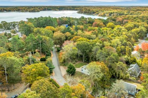 48 Tri-town Circle Mashpee MA 02649