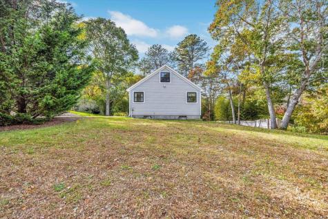 48 Tri-town Circle Mashpee MA 02649