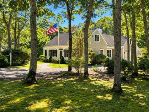 2 Huckleberry Drive MA 02653