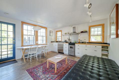 6 Daggett Lane Provincetown MA 02657