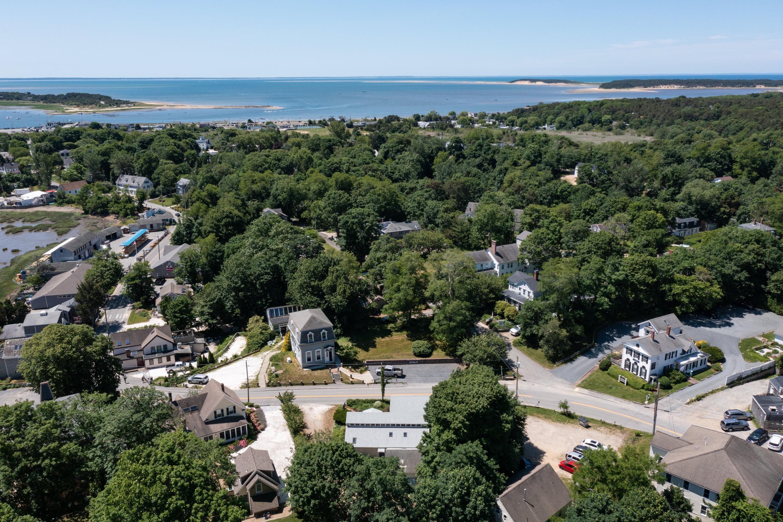 20 Bank Street Wellfleet MA 02667
