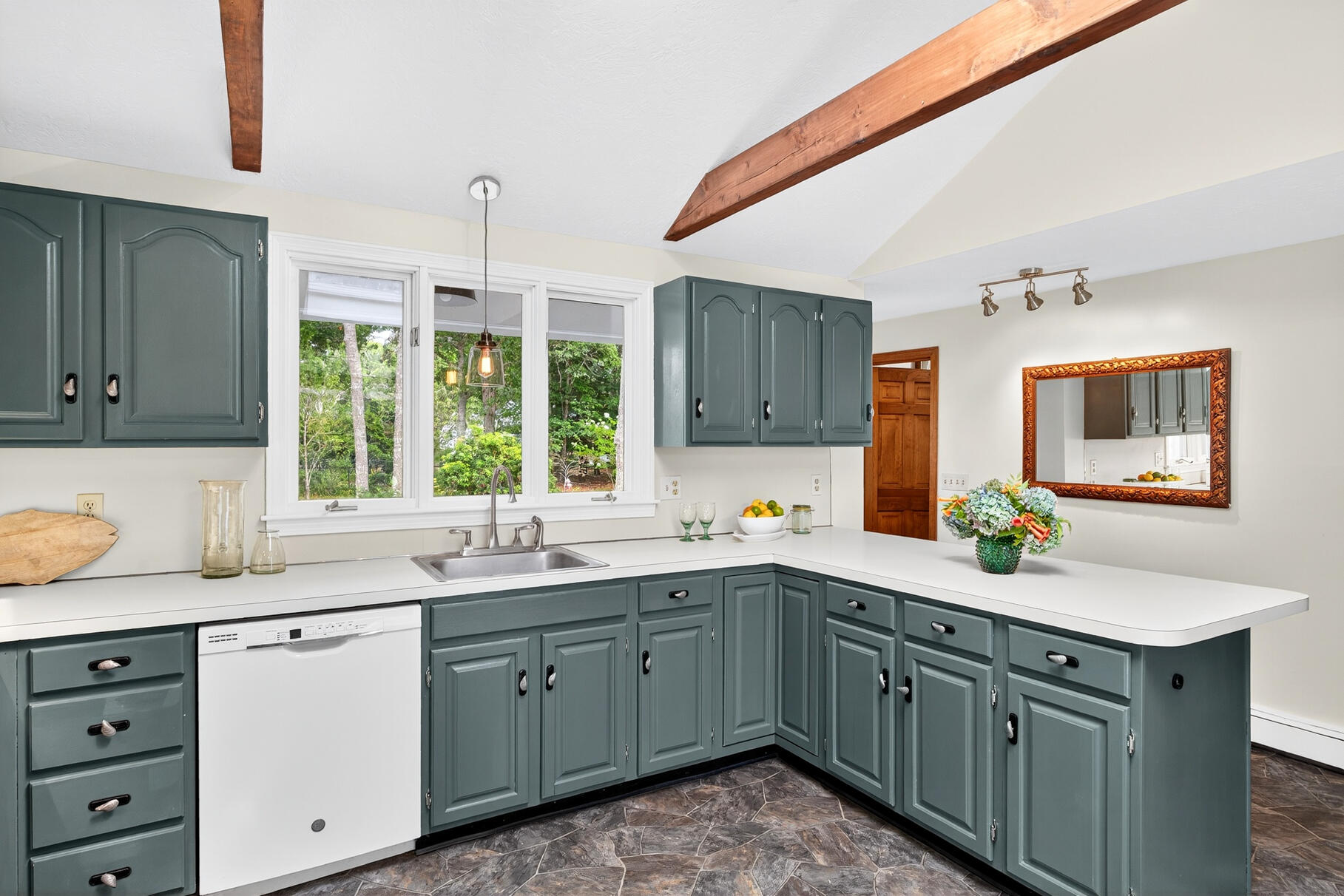 12 Tracey Road Barnstable MA 02635