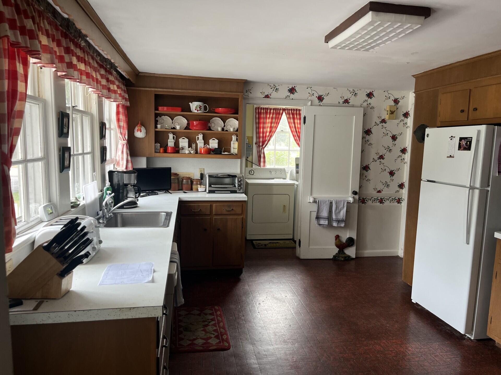 109 Pleasant Street Yarmouth MA 02664