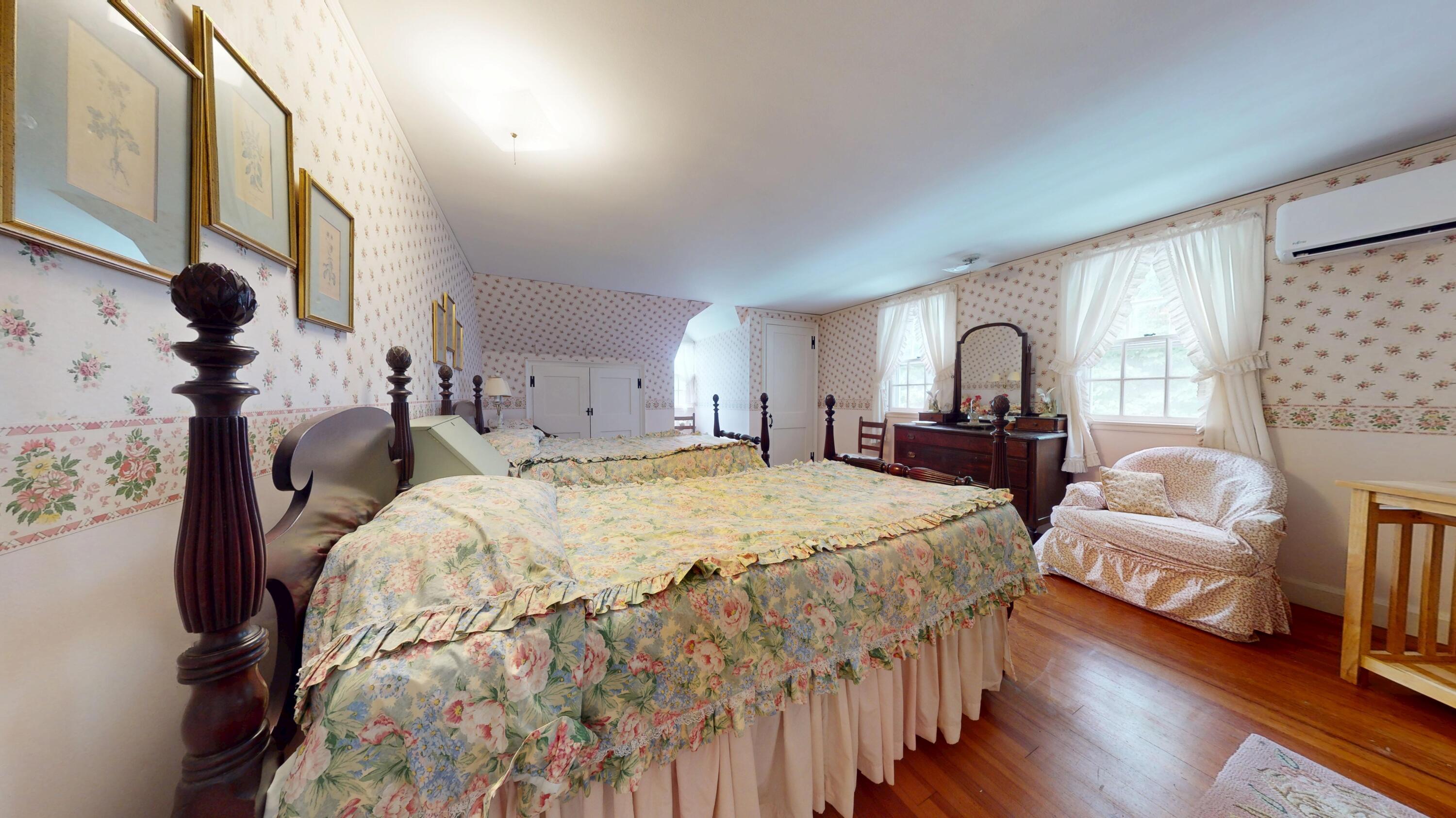 109 Pleasant Street Yarmouth MA 02664