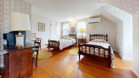 109 Pleasant Street Yarmouth MA 02664