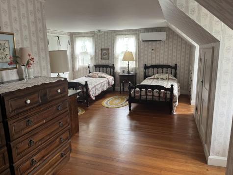 109 Pleasant Street Yarmouth MA 02664