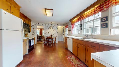 109 Pleasant Street Yarmouth MA 02664