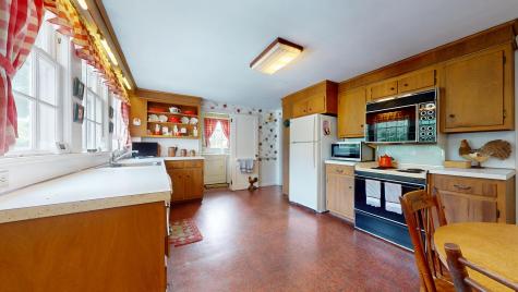 109 Pleasant Street Yarmouth MA 02664