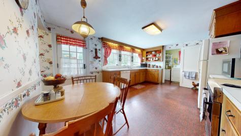 109 Pleasant Street Yarmouth MA 02664