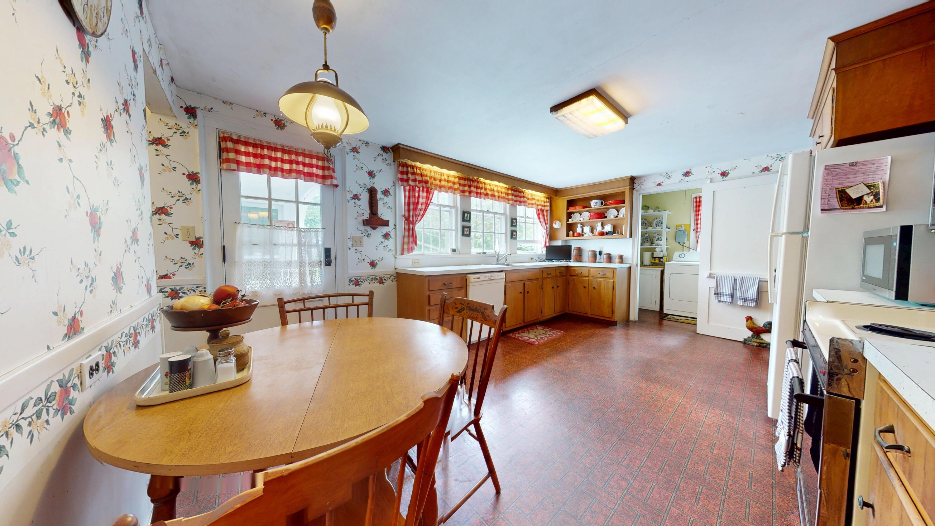 109 Pleasant Street Yarmouth MA 02664