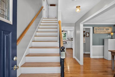 11 Burbank Street Sandwich MA 02563