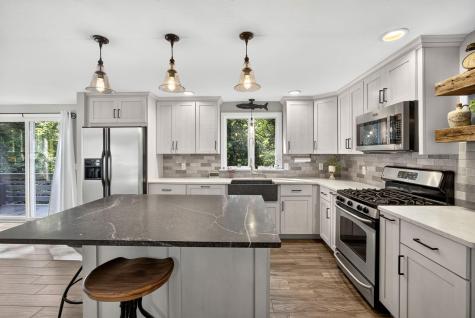 11 Burbank Street Sandwich MA 02563