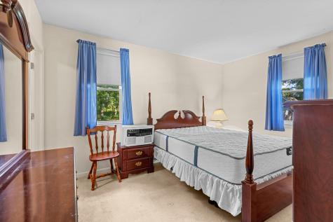 5 Freighthouse Road Sagamore MA 02561