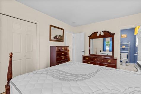 5 Freighthouse Road Sagamore MA 02561