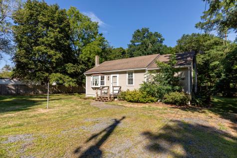 5 Freighthouse Road Sagamore MA 02561