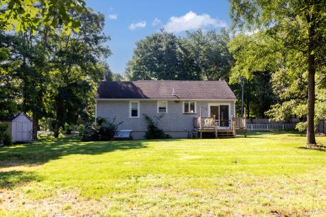 5 Freighthouse Road Sagamore MA 02561