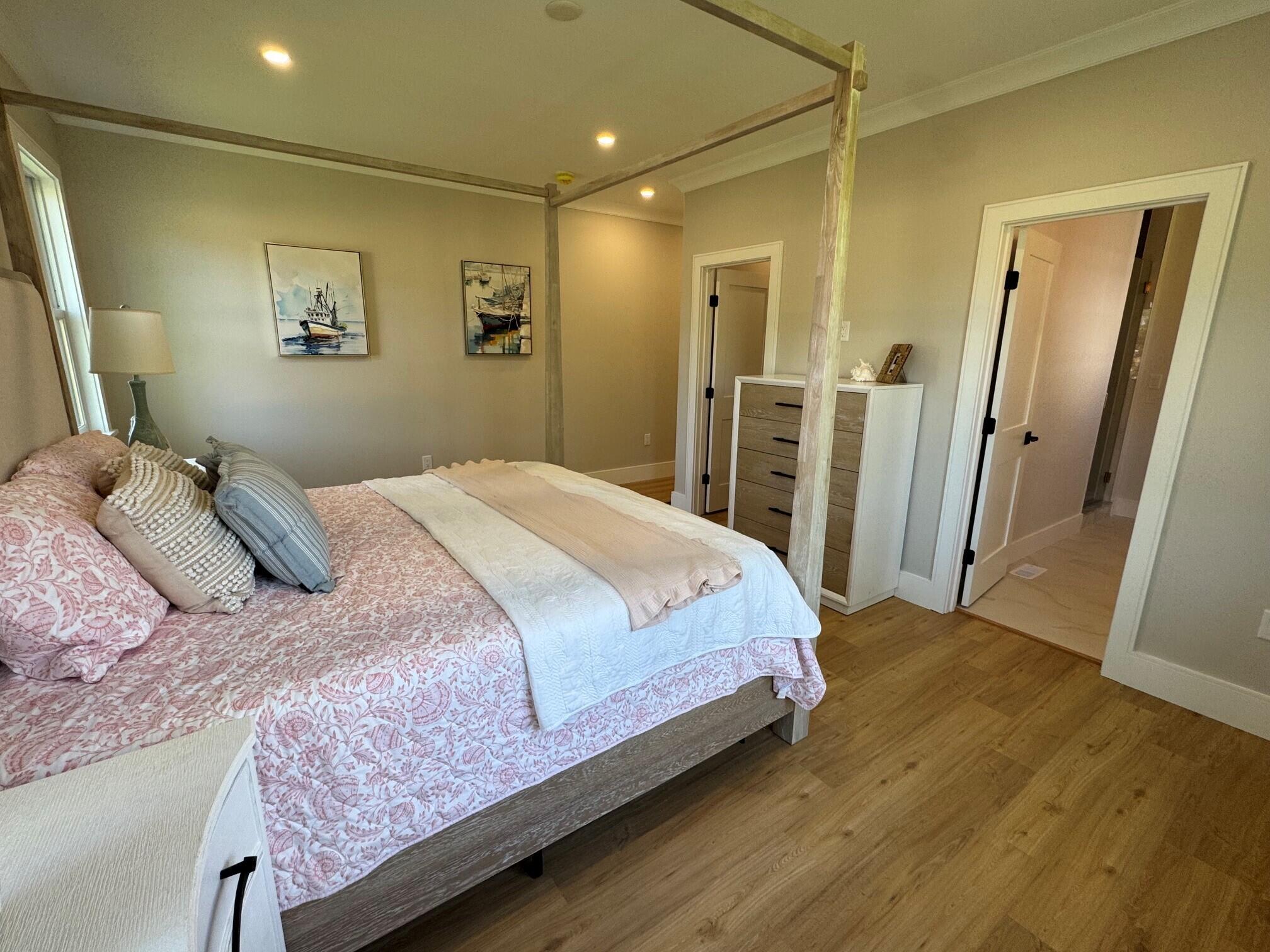 21 Josiah Path Falmouth MA 02540