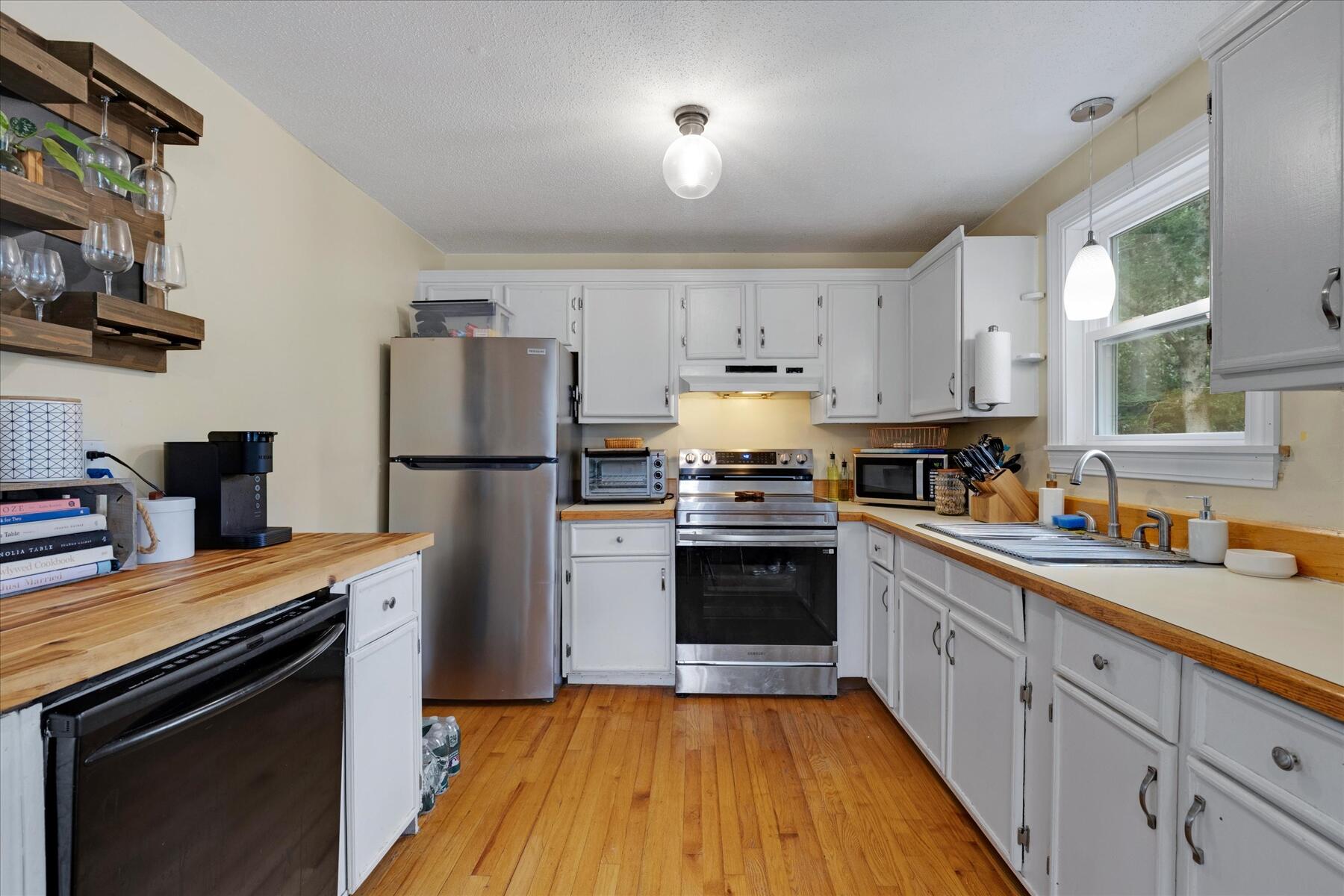 579 E Falmouth Highway East Falmouth MA 02536
