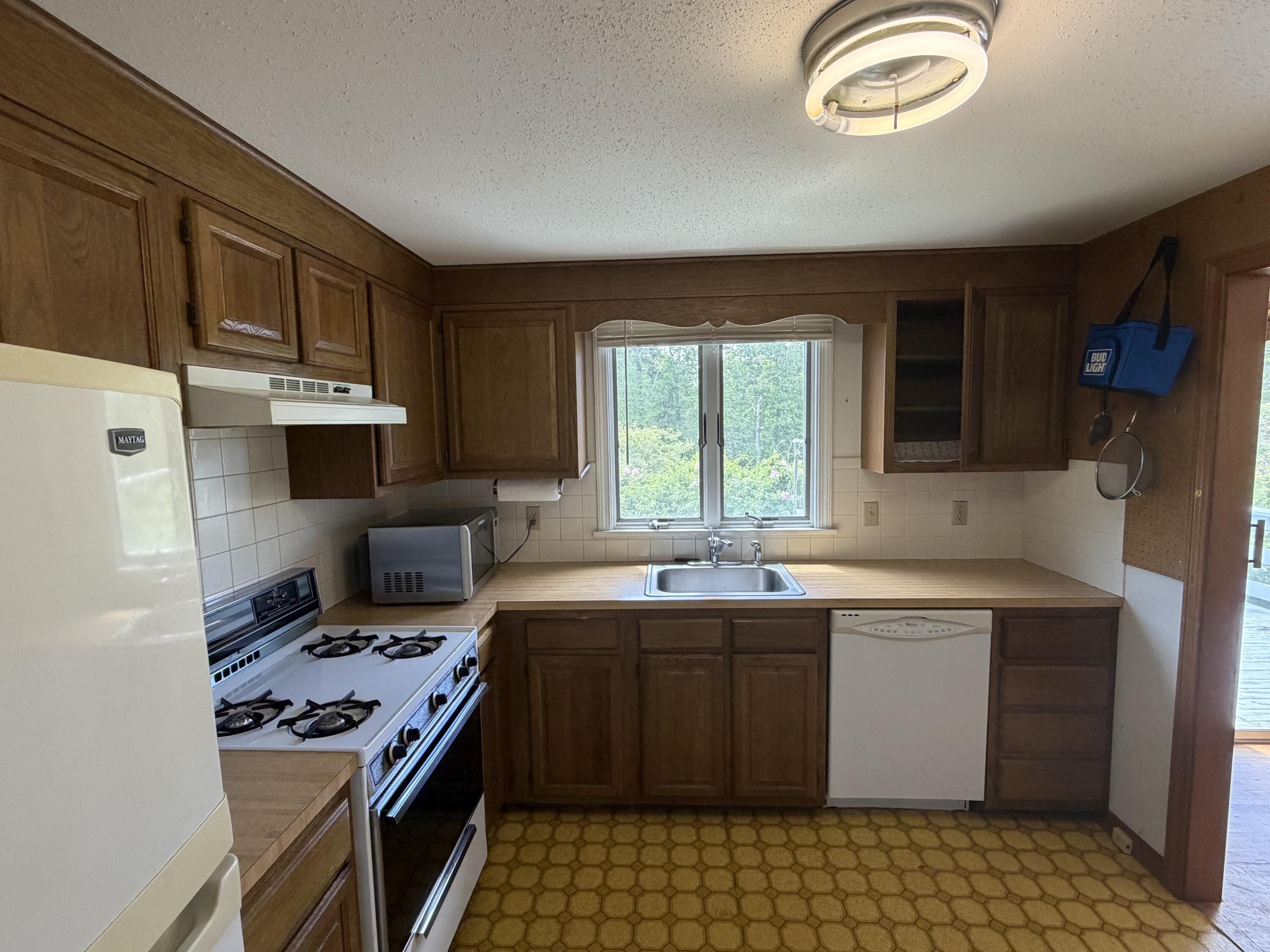 164 Eileen Street Yarmouth MA 02675