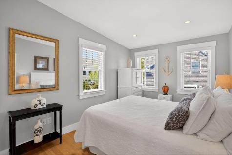 48 Bradford Street Provincetown MA 02657