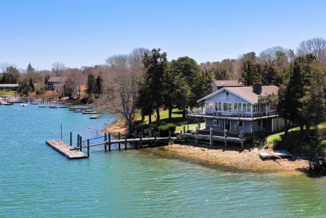 23 Mariners Lane Bourne MA 02559