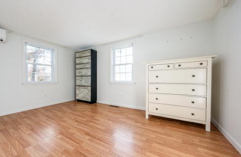 27 Quaker Lane Harwich MA 02645