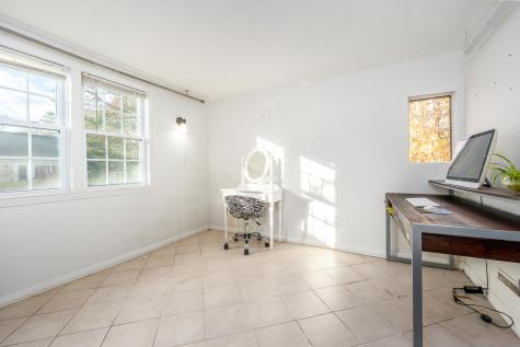 27 Quaker Lane Harwich MA 02645