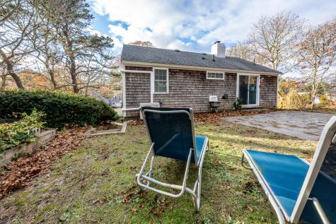 27 Quaker Lane Harwich MA 02645
