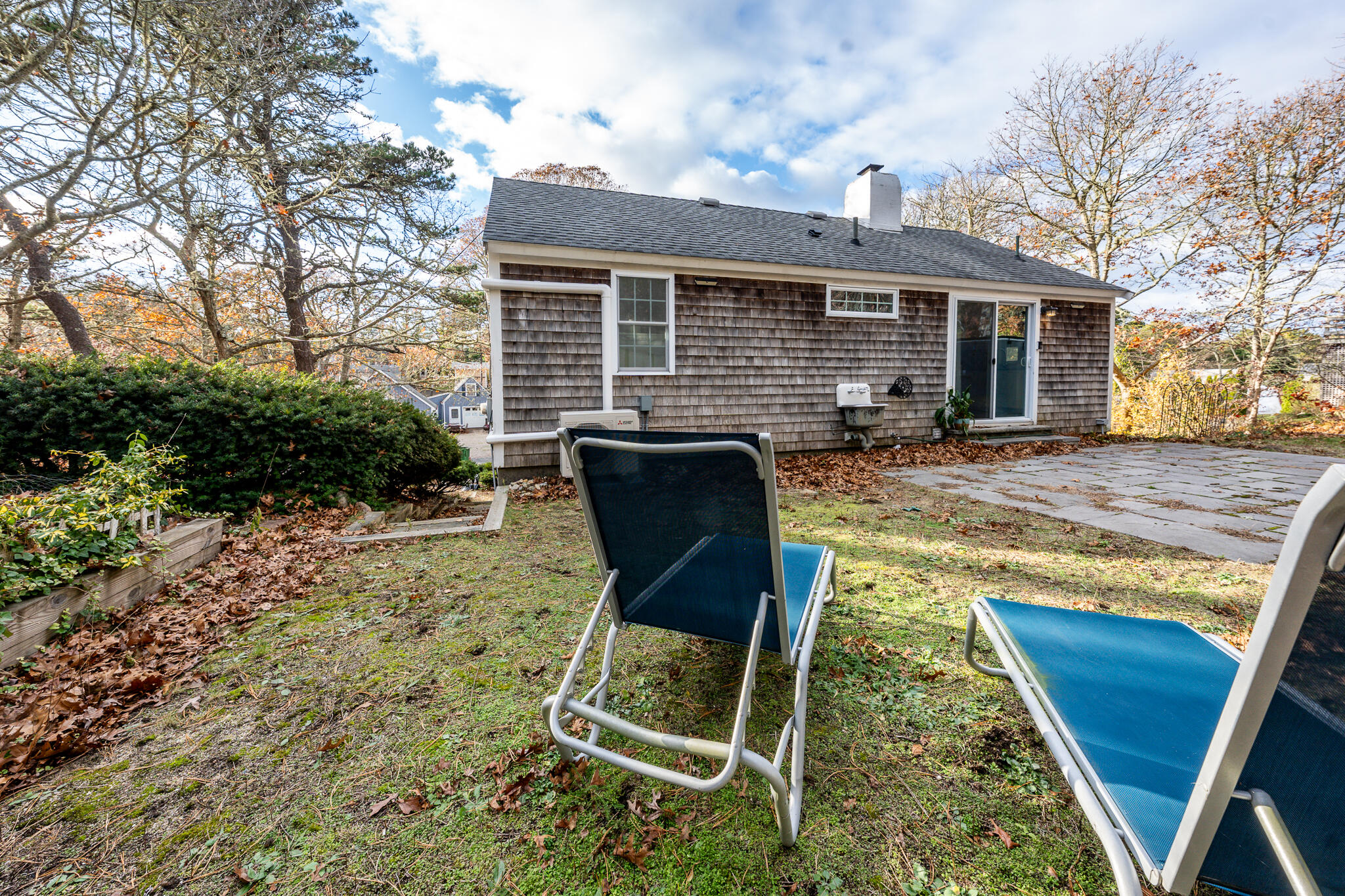27 Quaker Lane Harwich MA 02645