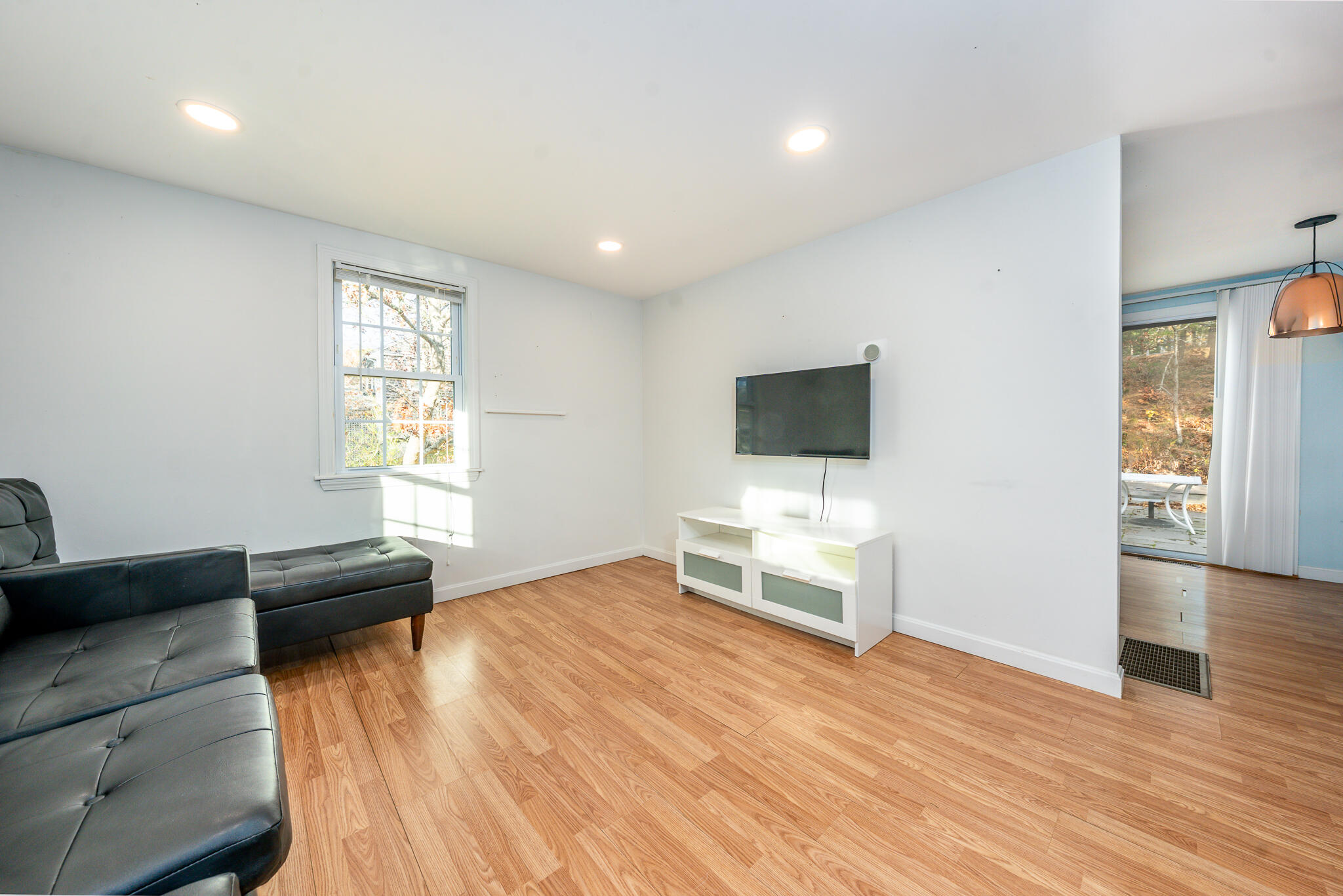 27 Quaker Lane Harwich MA 02645