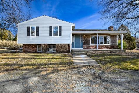 49 Broken Bow Lane Falmouth MA 02536