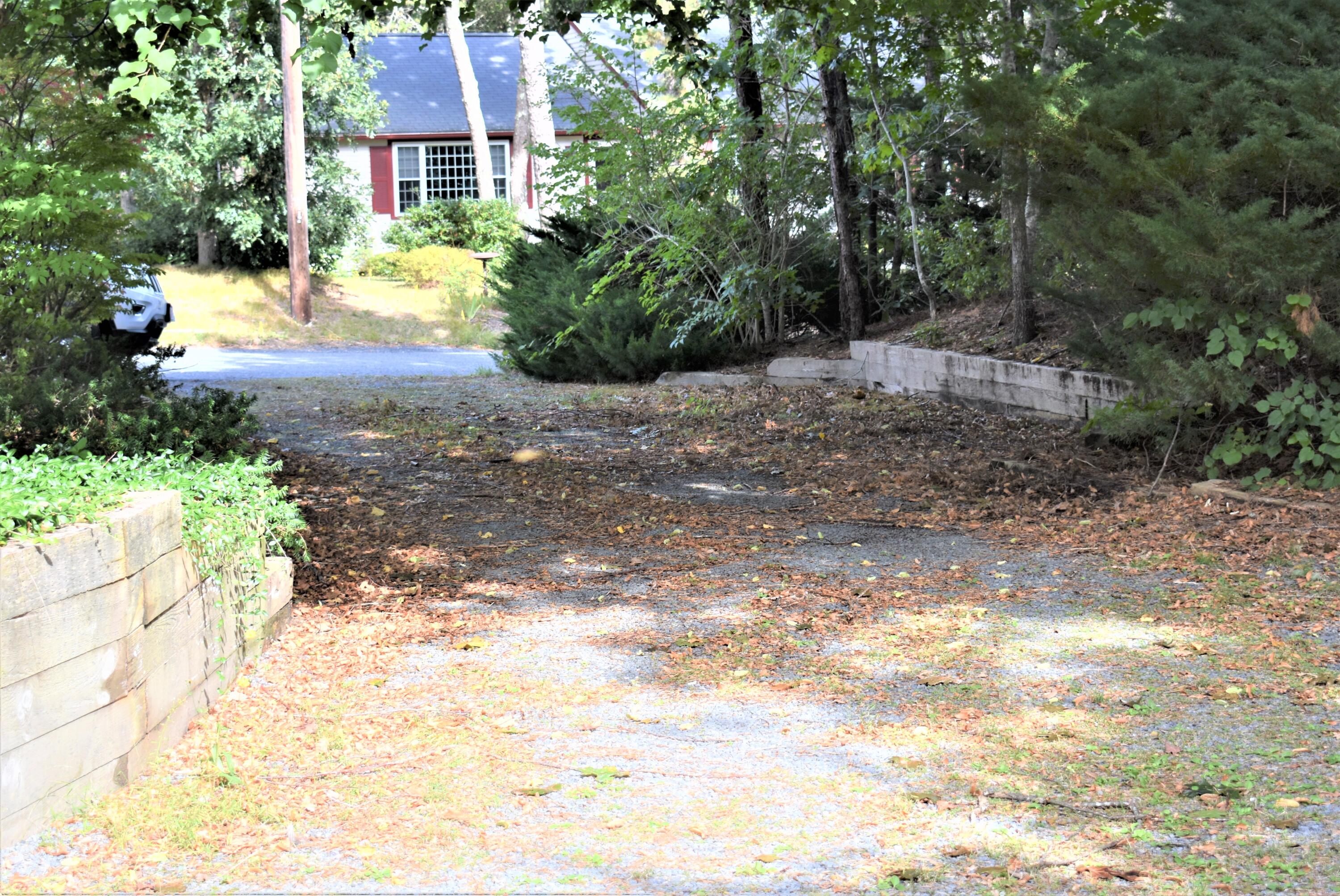 9 Mohegan Lane Yarmouth Port MA 02675
