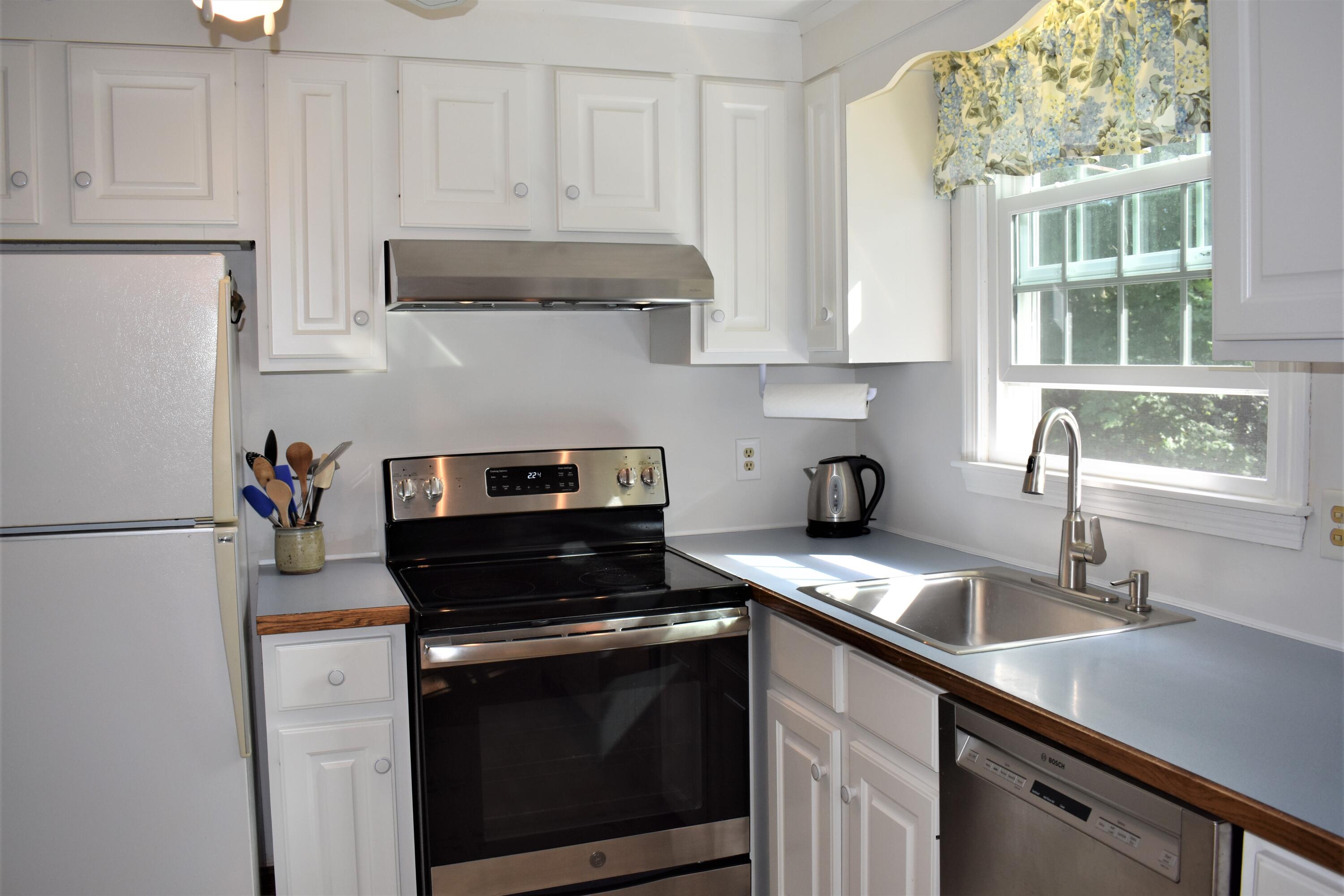 9 Mohegan Lane Yarmouth Port MA 02675