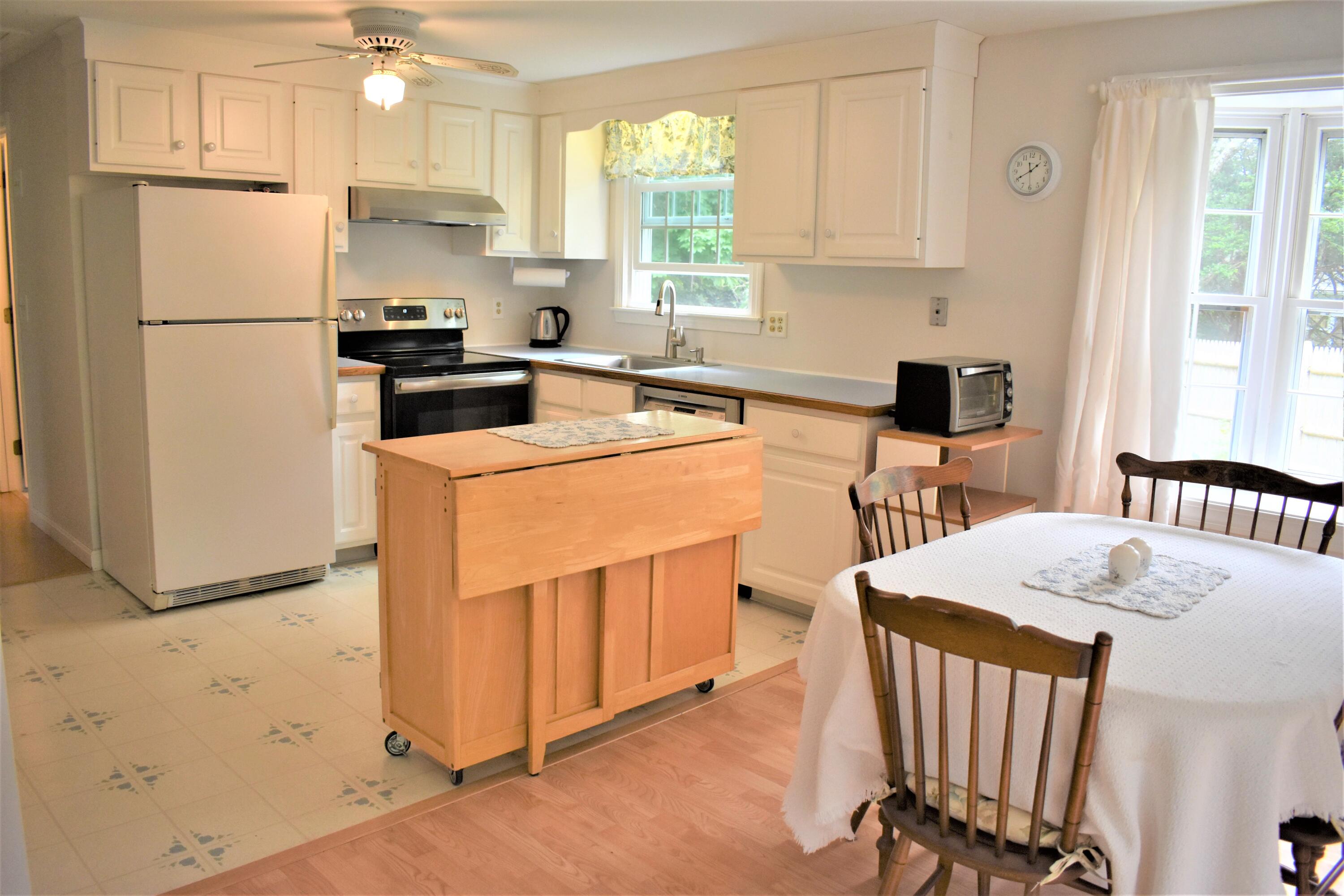 9 Mohegan Lane Yarmouth Port MA 02675