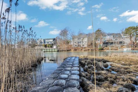 27 Madeline Road Falmouth MA 02536