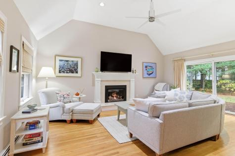 42 Overlook Circle Falmouth MA 02536