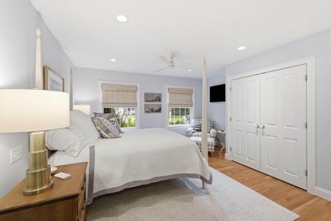42 Overlook Circle Falmouth MA 02536