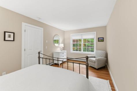 42 Overlook Circle Falmouth MA 02536
