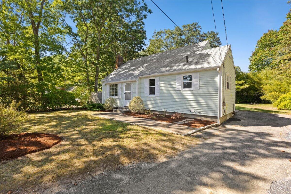 590 Sandwich Road Falmouth MA 02536