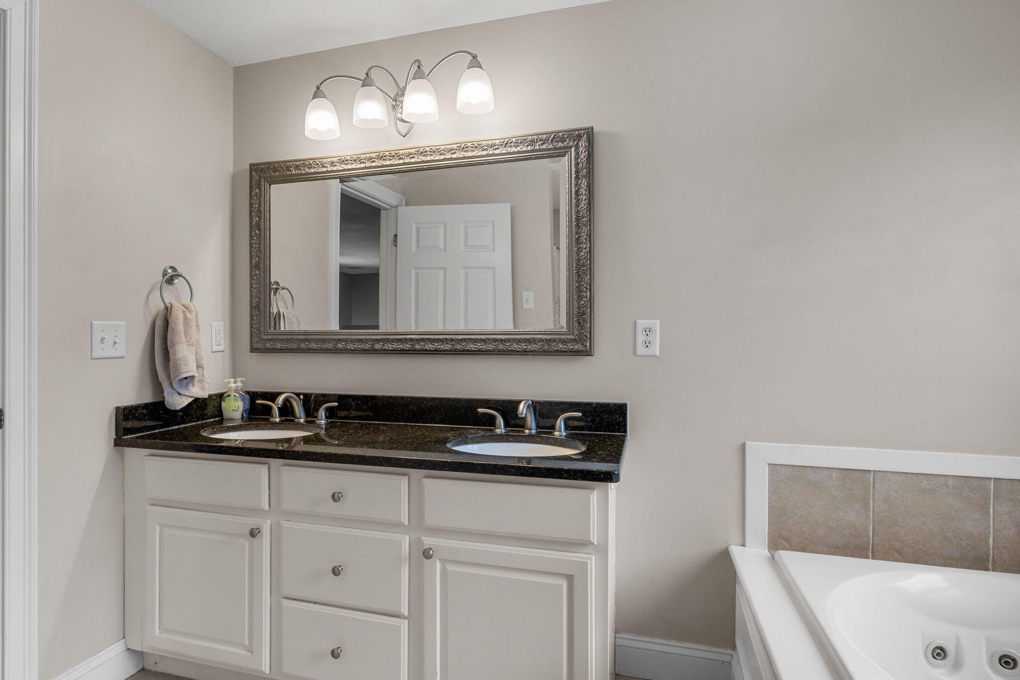 1 Anthony's Way Mashpee MA 02649
