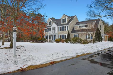 1 Anthony's Way Mashpee MA 02649