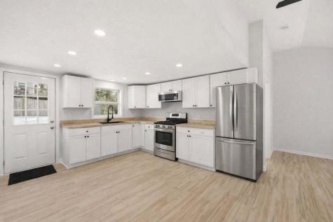 9 Blissful Lane Wareham MA 02538