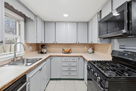 66 Arrowhead Drive Barnstable MA 02601
