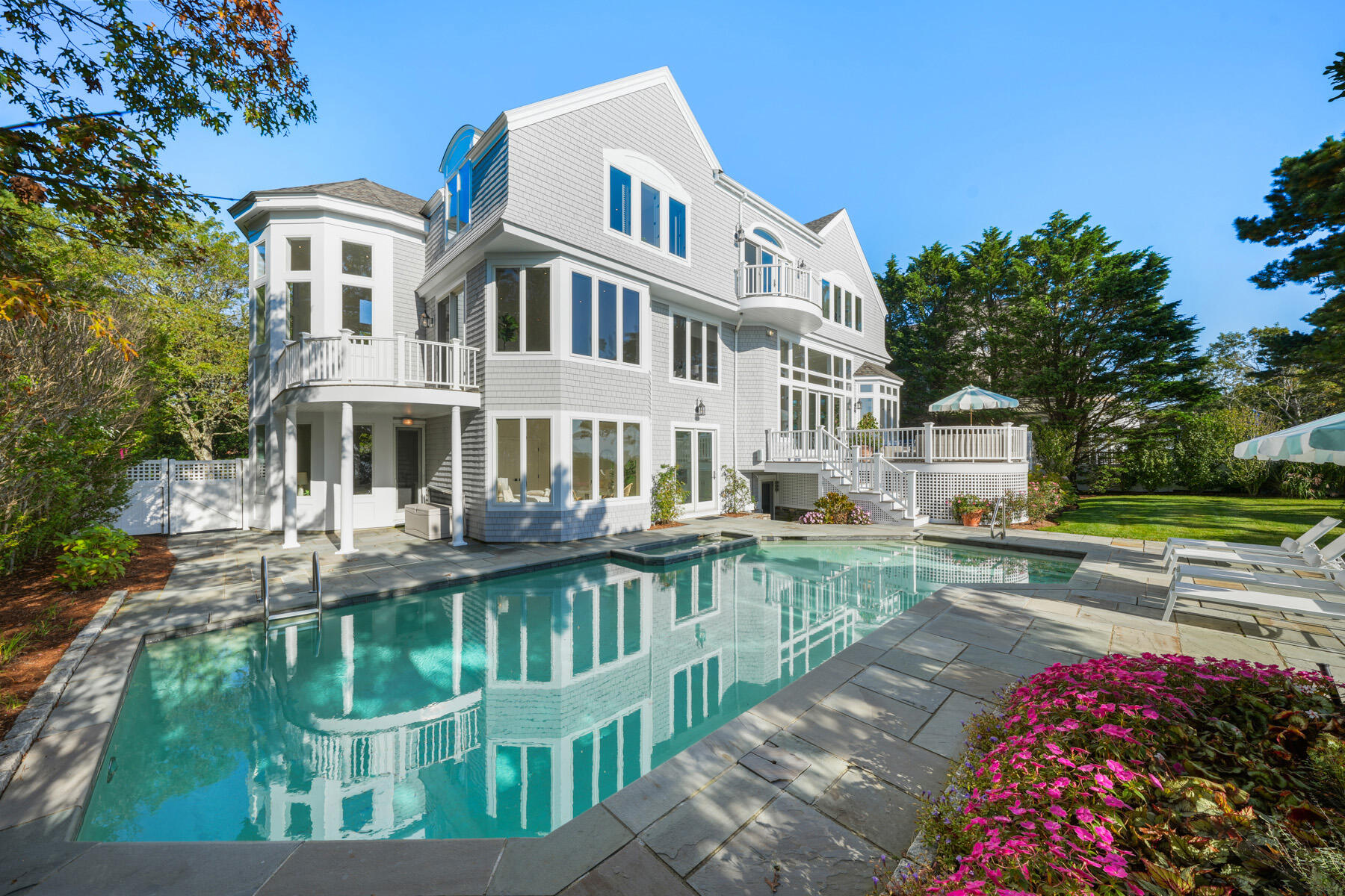 27 Ocean Bluff Drive Mashpee MA 02649