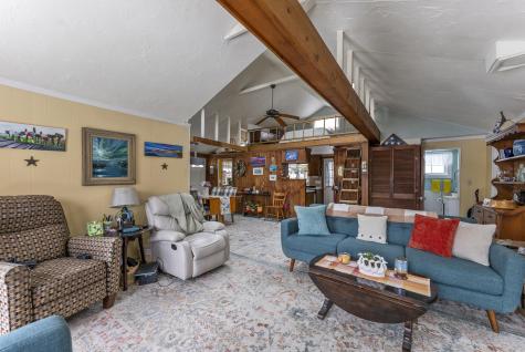 24 East Road Mashpee MA 02649