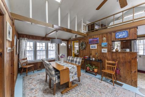 24 East Road Mashpee MA 02649