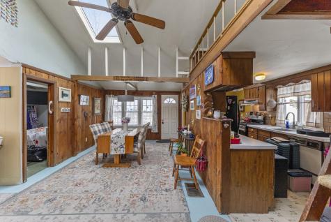 24 East Road Mashpee MA 02649