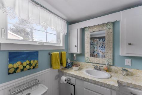 24 East Road Mashpee MA 02649